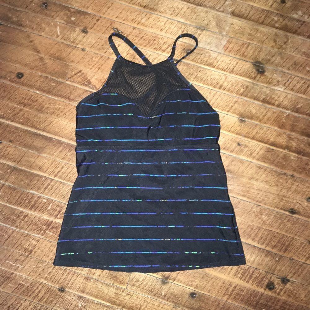 Athleta XXS workout top with built in support